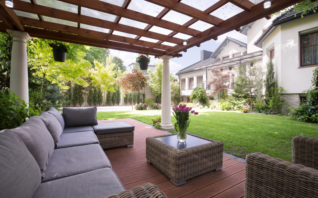 The Livin’ is Easy – Especially Outside